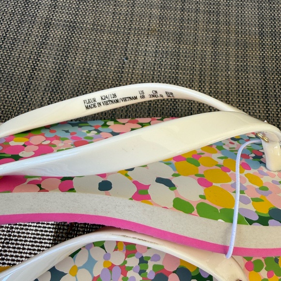 Beautiful KATE SPADE FLEUR SANDALS 6 Pink Summer Floral Spades - Picture 4 of 7